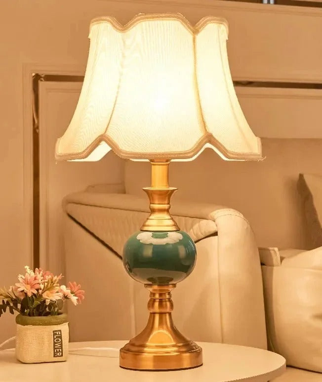 LUKSUSOWA LAMPA STOŁOWA W STYLU EUROPEJSKIM