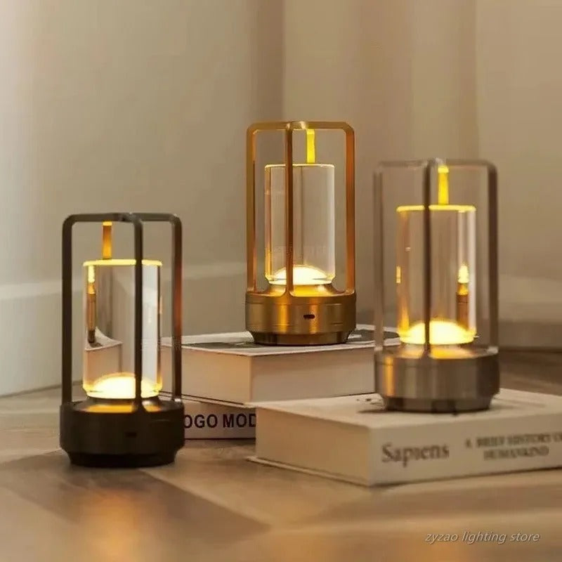 KRYSTALICZNA LAMPA STOŁOWA LED Z DOTYKOWYM ŚCIEMNIACZEM