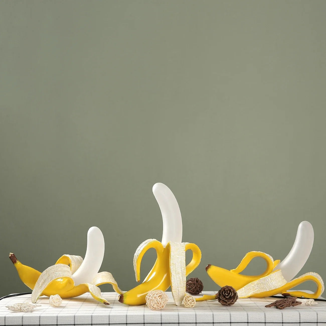 LAMPKA NOCNA „BANANA”