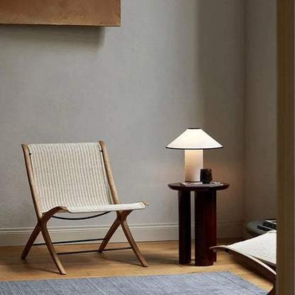 DESIGNERSKA LAMPA STOŁOWA Z TKANINY