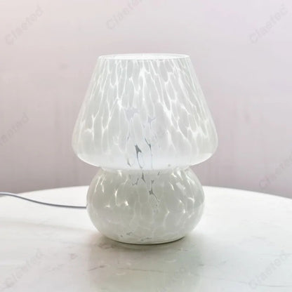 KREATYWNA LAMPA STOŁOWA LED „MUSHROOM”