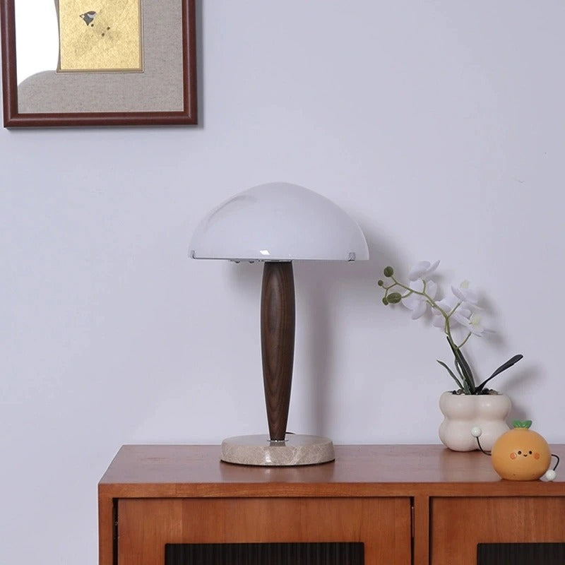 NORDYCKA LAMPA STOŁOWA RETRO